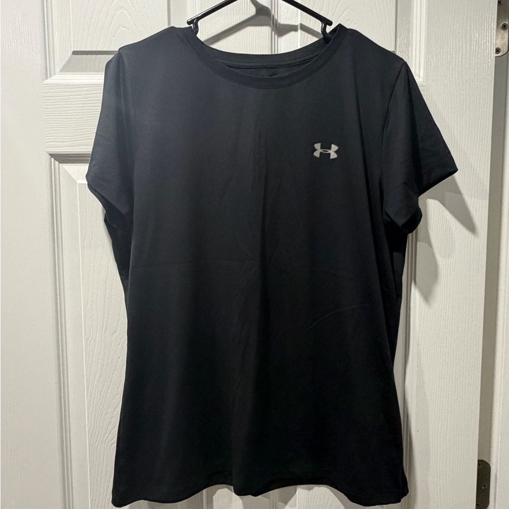 Under Armour Women's Black Short Sleeve Tee